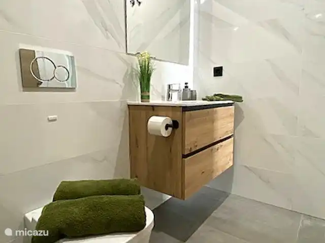 appartement huren in Spanje, Costa Blanca, Villamartin – Nieuw luxe appartement,groot terras  Badkamer