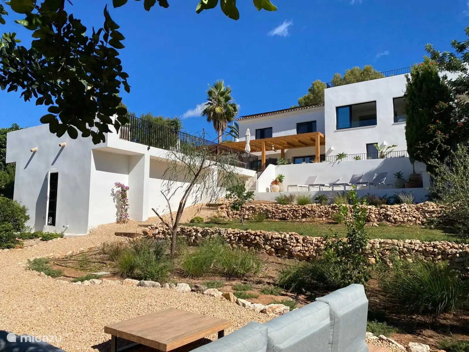 Vista desde el jardín