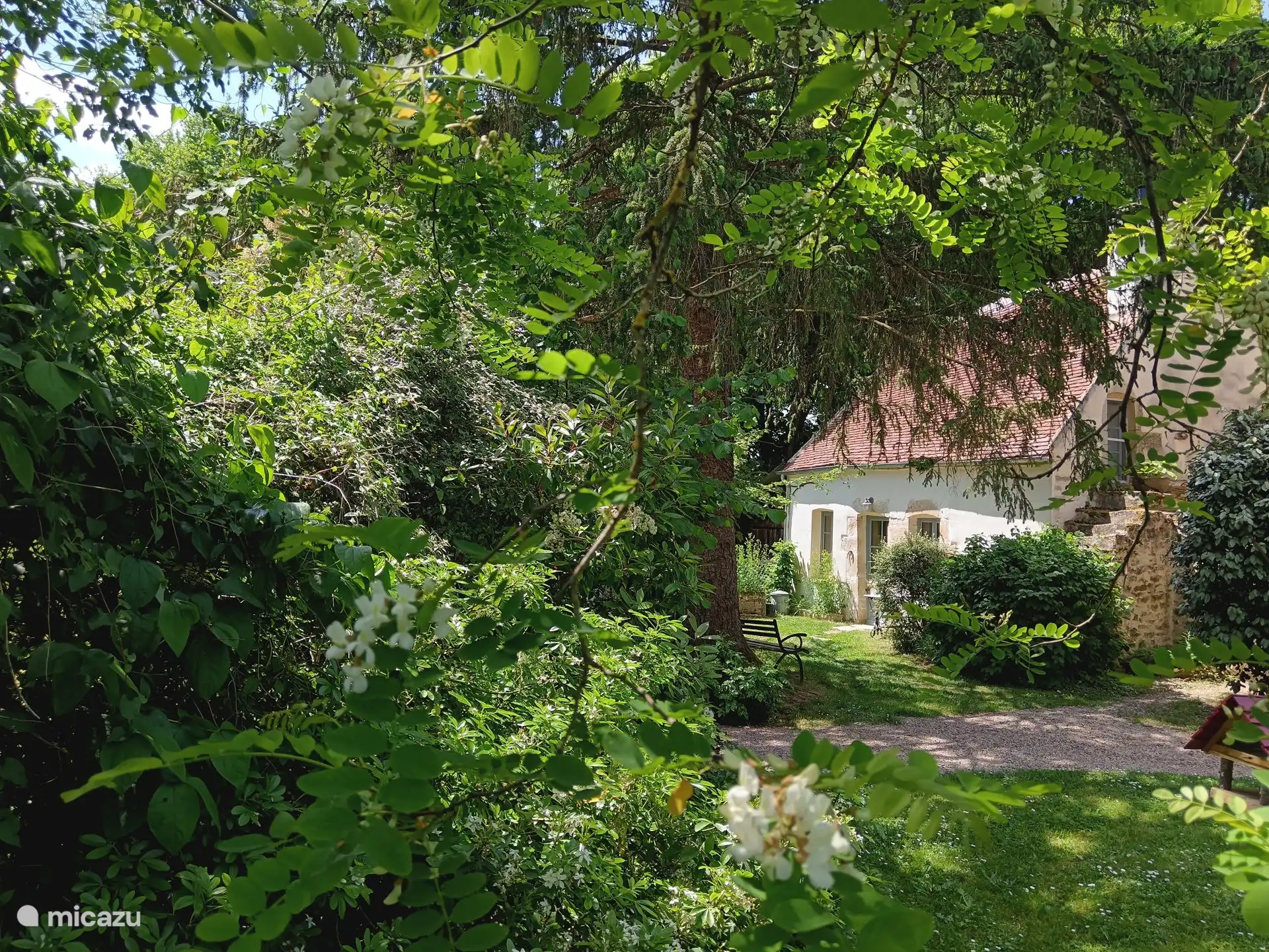 Gîte Romantique en Bourgogne in France, Nièvre, Authiou -  Gîte / Cottage