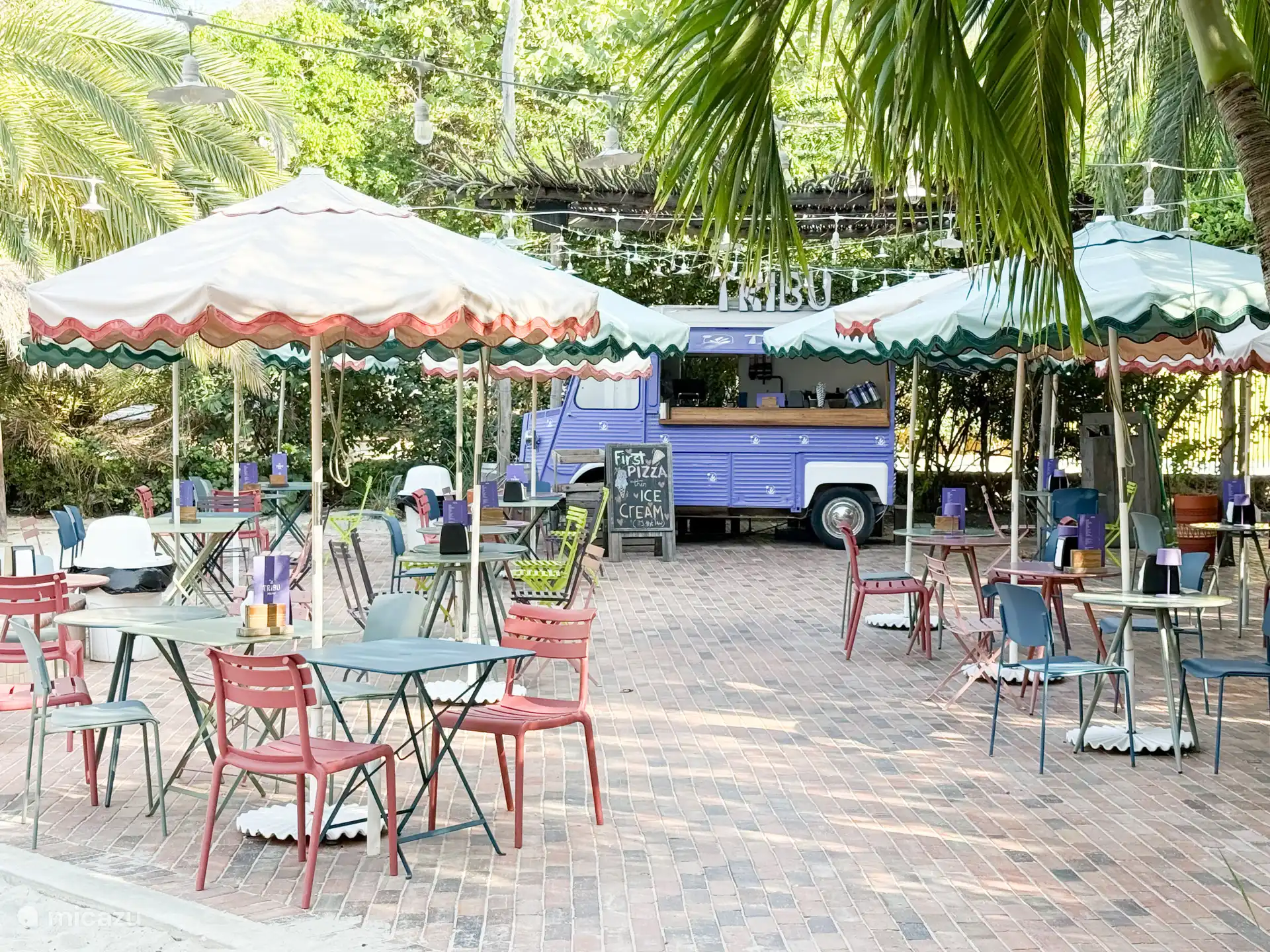 Heerlijke pizza’s bij het strand