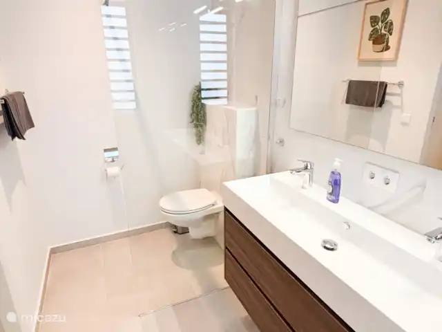 Mooi appartement op Blue Bay huren in Curaçao, Curacao-Midden, Blue Bay - appartement Luxe badkamer