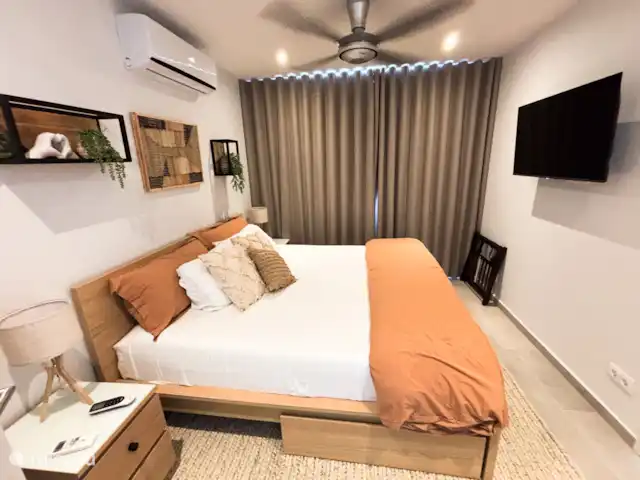 Mooi appartement op Blue Bay huren in Curaçao, Curacao-Midden, Blue Bay - appartement Ruime slaapkamer ket fan en airco