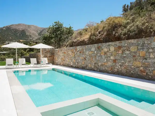 Tátrago en Grecia, Creta, Sissi - villa