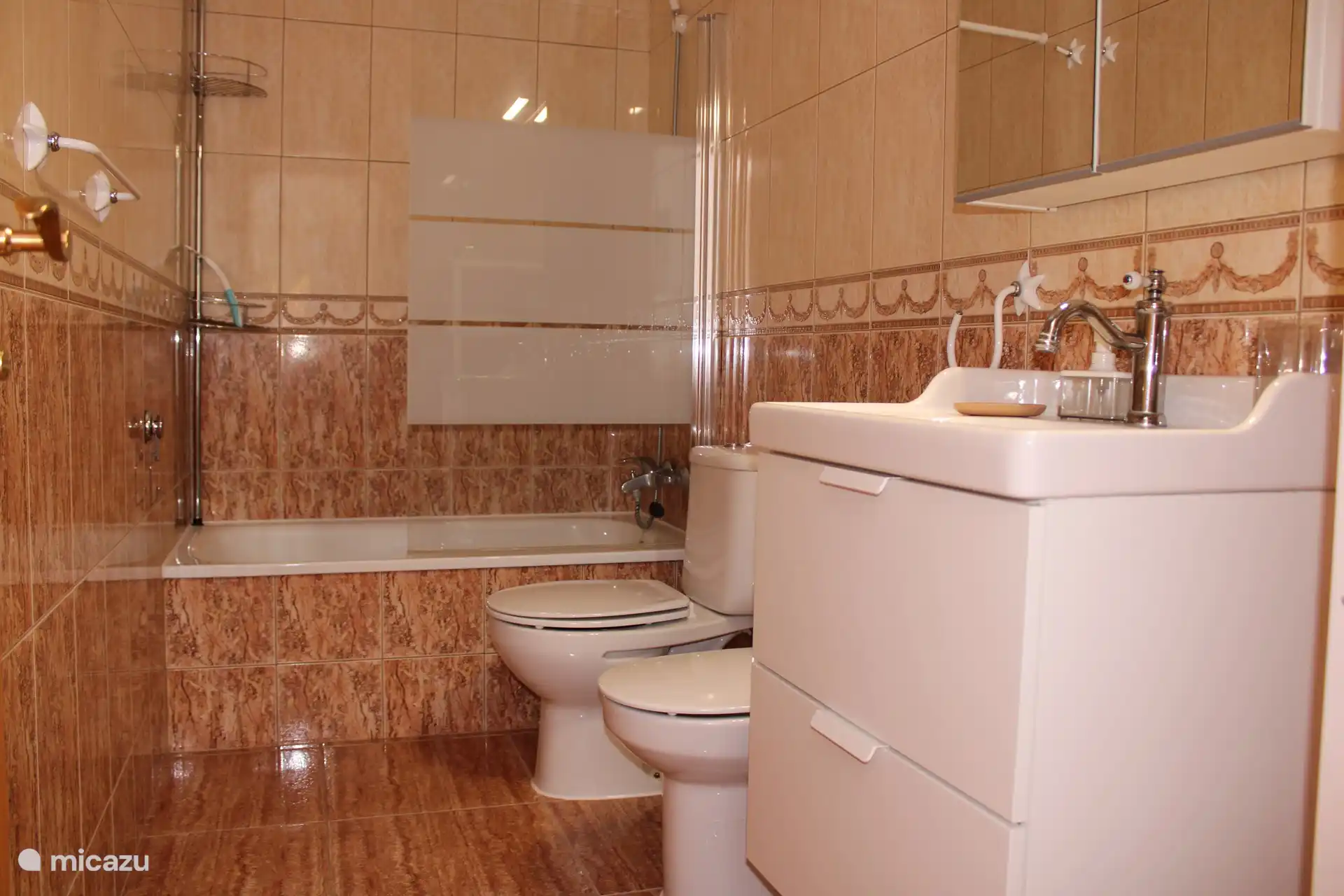 Badezimmer im Obergeschoss