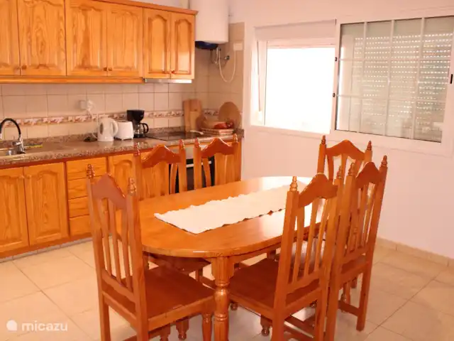 San Telmo pour 10 ! | Espagne, Tenerife, Arico - bungalow cuisine en bas