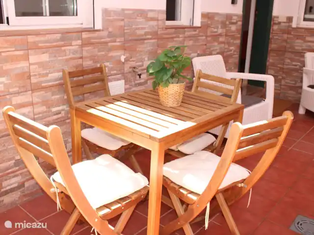 San Telmo pour 10 ! | Espagne, Tenerife, Arico - bungalow table à manger à l’extérieur en bas