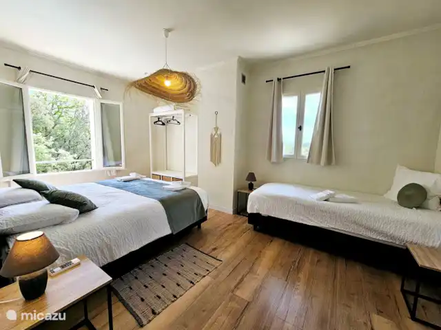 Villa Ciel Bleu | France, Var, Flayosc - villa Chambre triple avec sommier tapissier 180x200 et sommier tapissier 90x200
