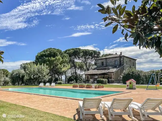 Groepsaccommodatie, Italië, Umbrië, Fratta Todina, villa Villa voor 14p met privé zwembad