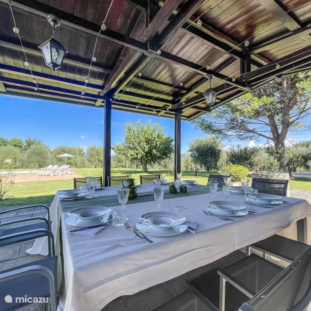Villa voor 14p met privé zwembad