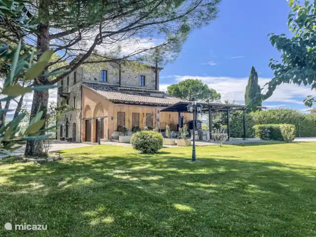 Groepsaccommodatie, Italië, Umbrië, Fratta Todina, villa Villa voor 14p met privé zwembad