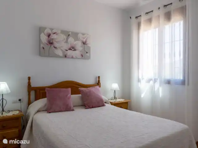 La Casita del Garrobo en España, Costa del Sol, Comares - casa rural / cabaña Luminoso dormitorio equipado con cama de matrimonio.