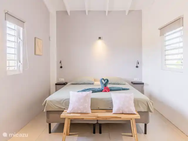 Location de Vacances Curaçao, Banda Abou (ouest), Hofi Abou, maison de vacances - Bunitesa di bida - Kas Chogogo Lit double 180 x 200