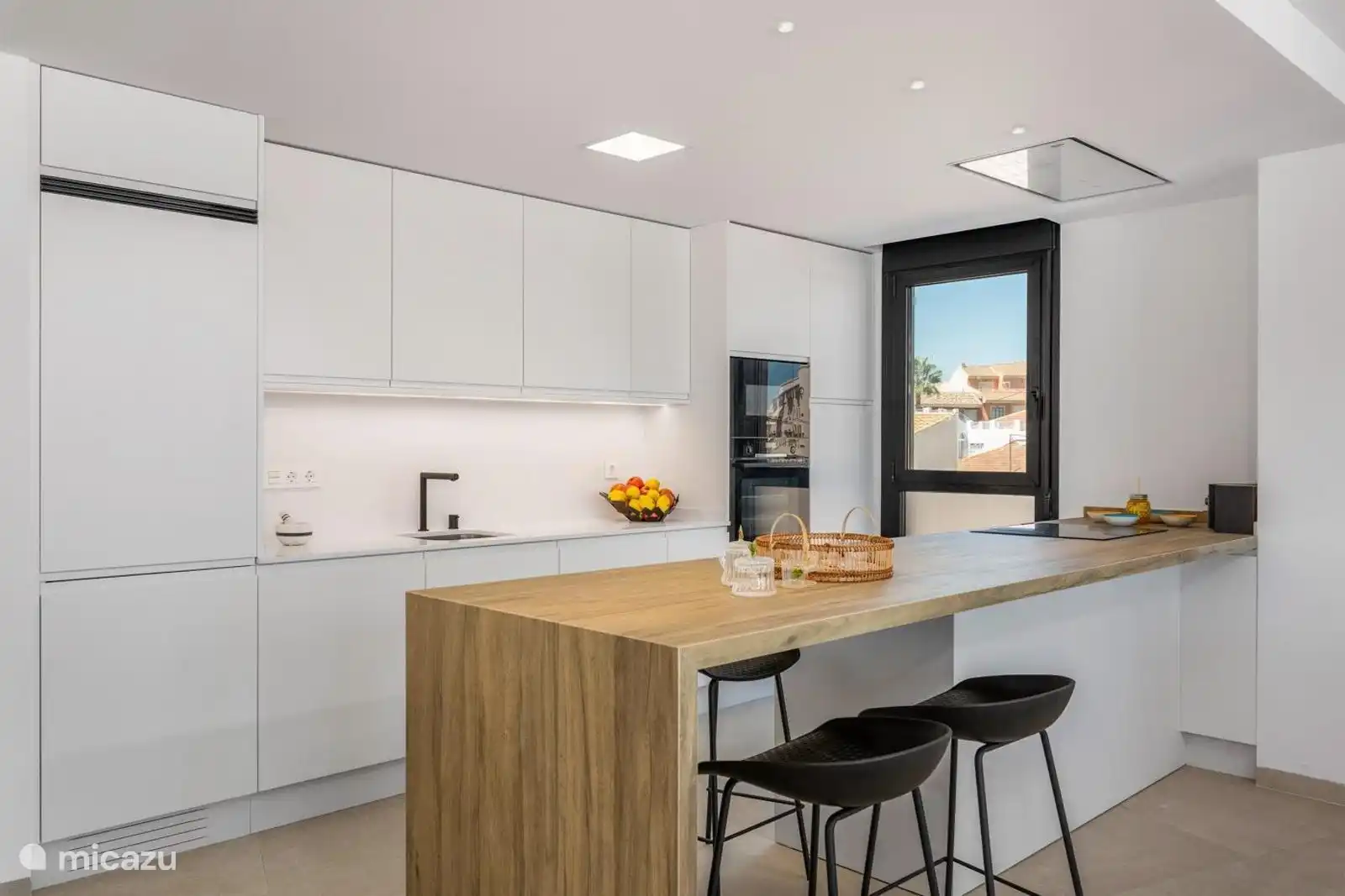 Küche mit Kochinsel