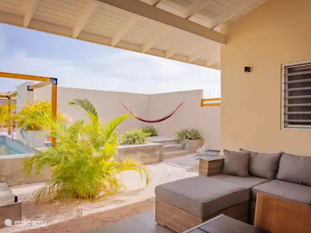 Location de Vacances Curaçao, Banda Abou (ouest), Hofi Abou, maison de vacances - Bunitesa di bida - Kas Iquana Véranda et jardin