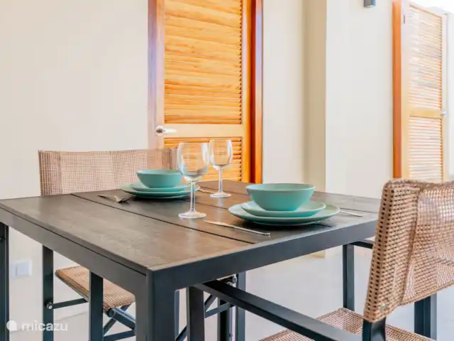 Location de Vacances Curaçao, Banda Abou (ouest), Hofi Abou, maison de vacances - Bunitesa di bida - Kas Iquana Mettre la table