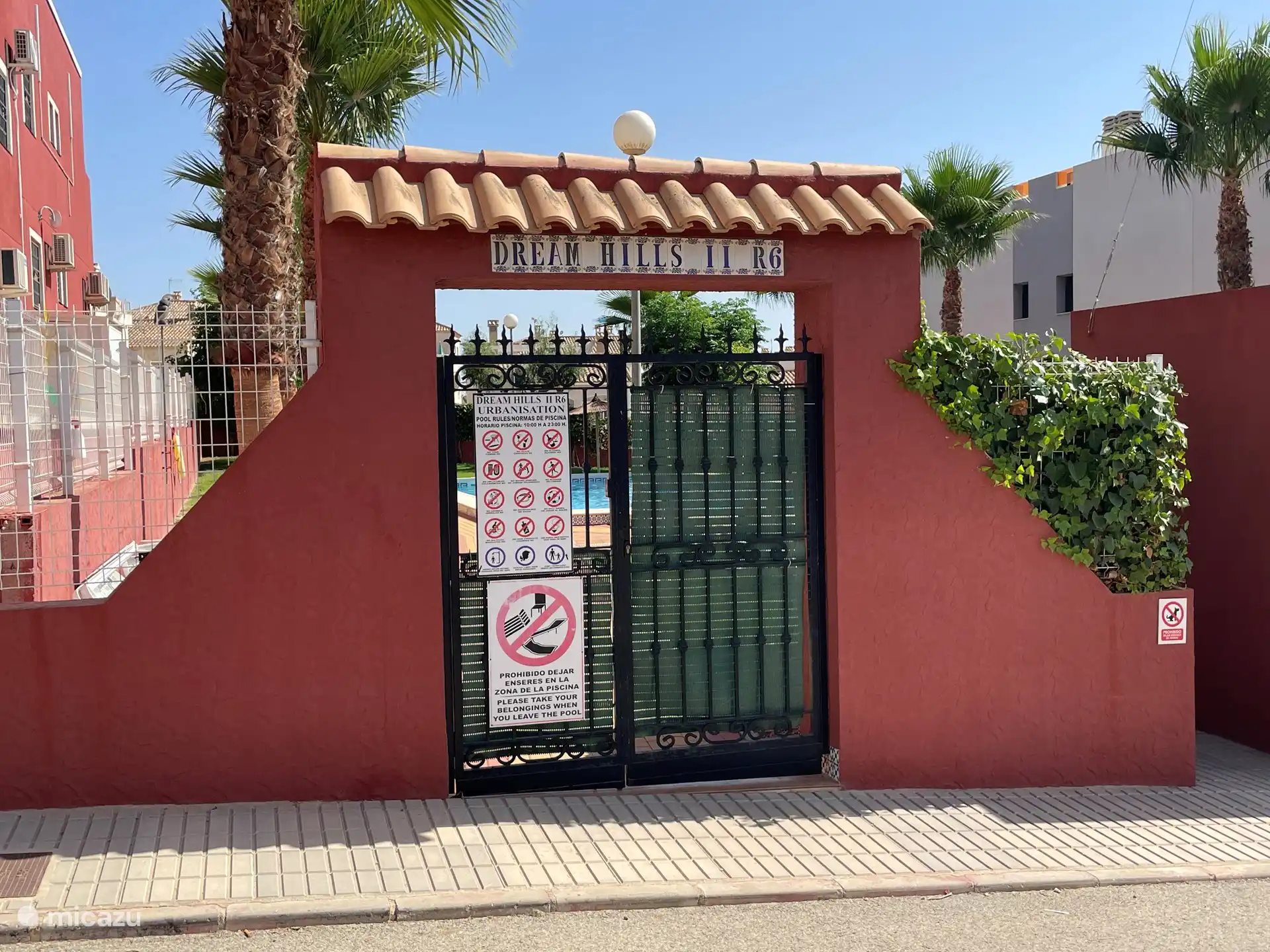 Umzäunung des Schwimmbads