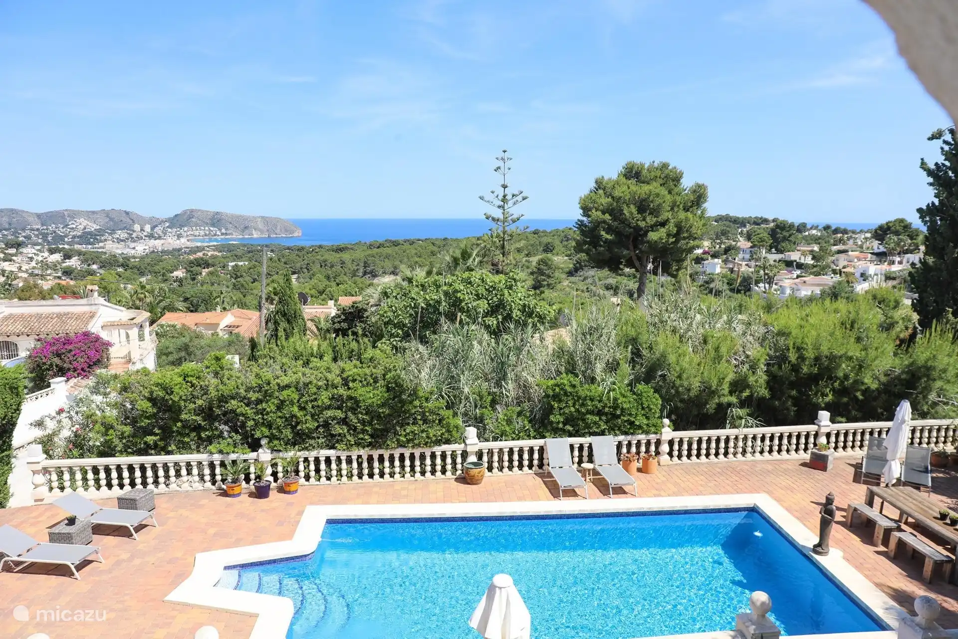 Tafelen met zeezicht – van ochtendlicht tot avondgloed.