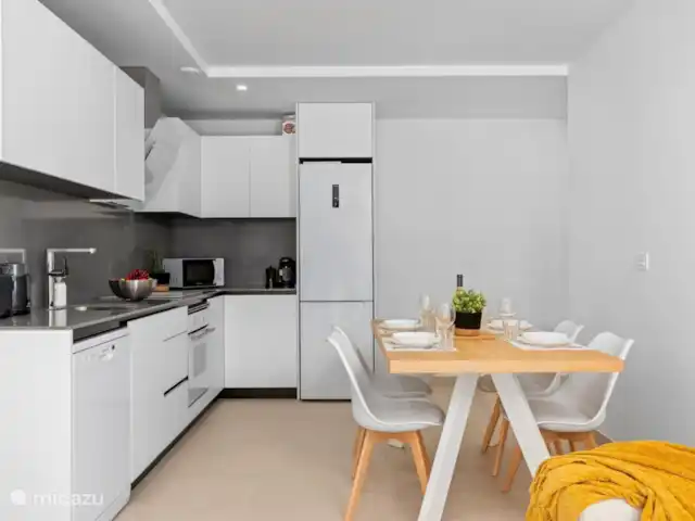 Tokai Residence Casa Arco iris huren in Spanje, Murcia, San Pedro del Pinatar - appartement keuken met eettafel