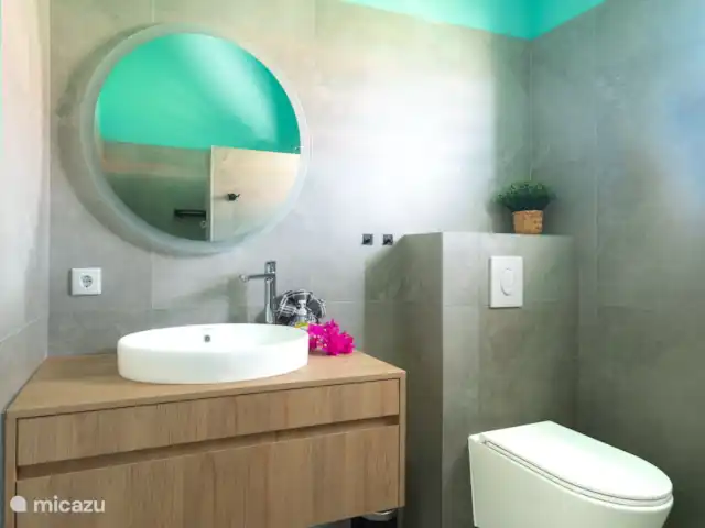 Villa Rolise *Zeezicht* huren in Curaçao, Banda Abou (west), Fontein - villa Moderne stijlvolle badkamer