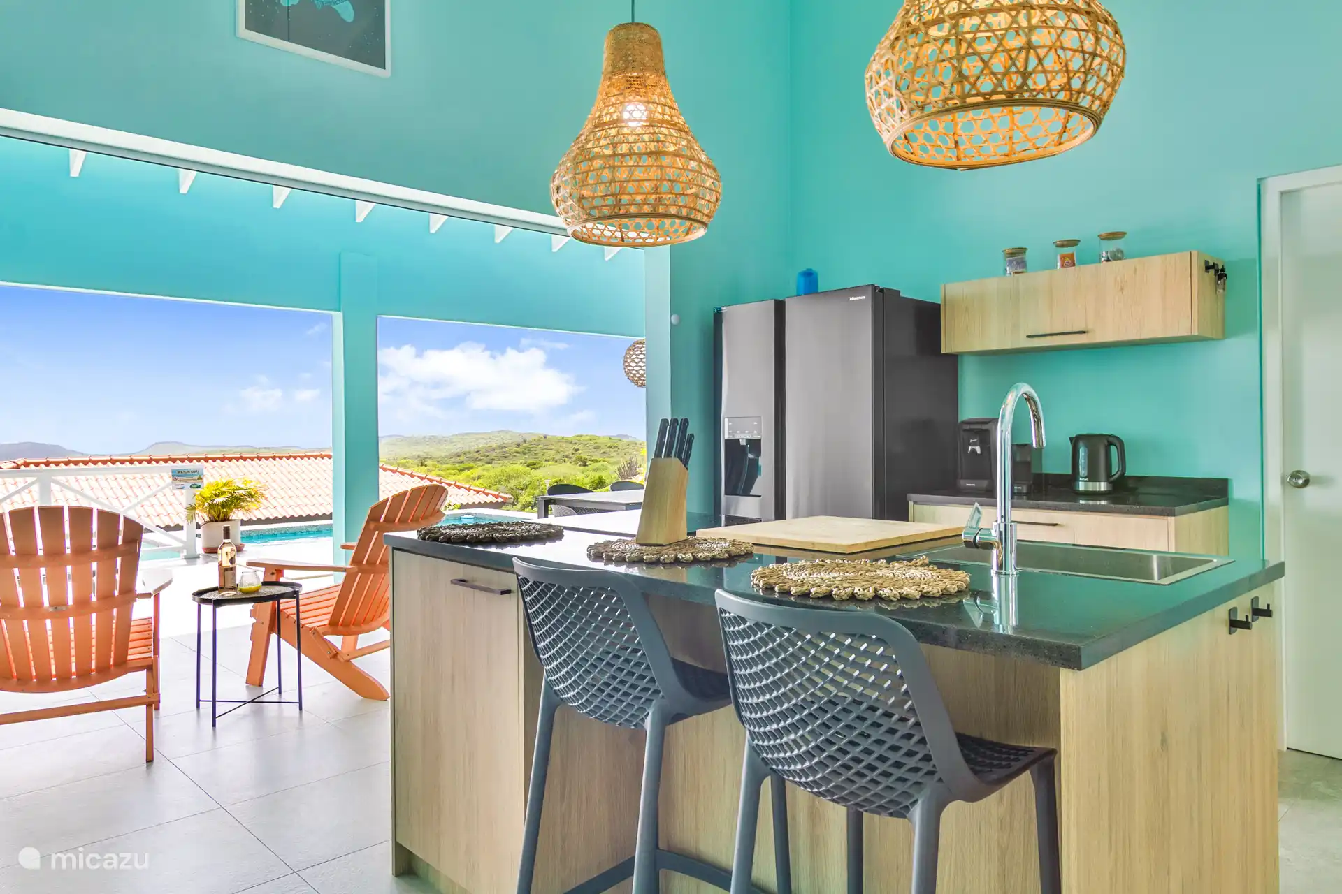 Prachtige open keuken van alle gemakken voorzien.