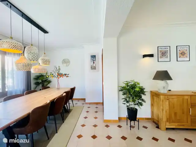 Casa Hermanos | Espagne, Costa Brava, Calonge - maison de vacances Salon + salle à manger avec table et chaises pour 12 personnes