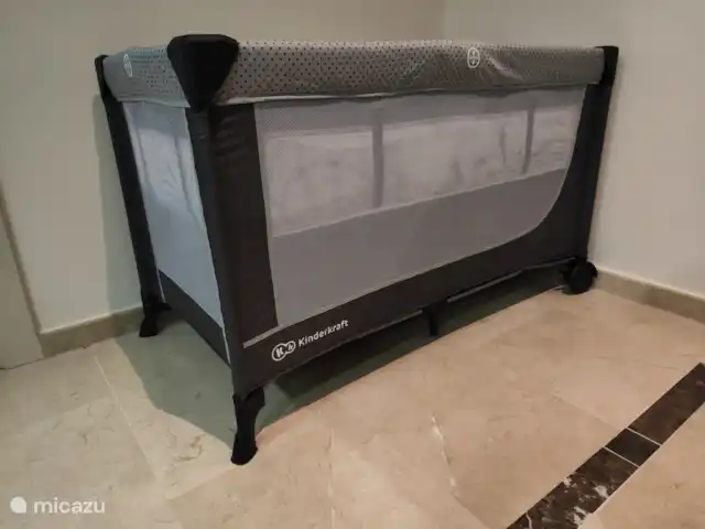 Club de playa Nueva Ribera con bicicletas en España, Costa Cálida, Los Alcázares - apartamento La cuna con colchón está disponible de forma gratuita bajo petición. ¡La ropa de cama para la cuna puede ser proporcionada por usted mismo!