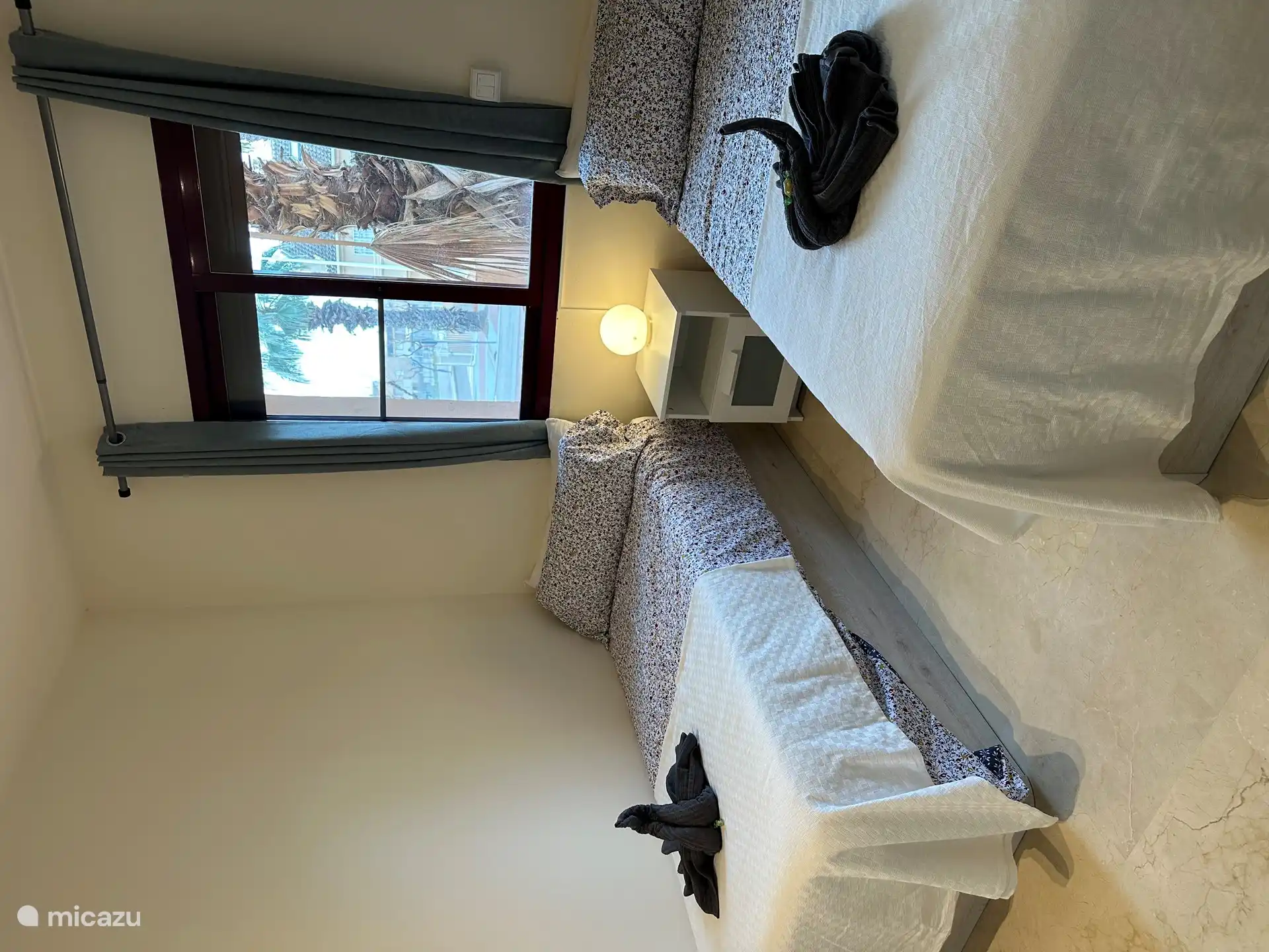 2 lits simples 90 cm 