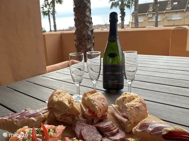 Club de playa Nueva Ribera con bicicletas en España, Costa Cálida, Los Alcázares - apartamento Terraza orientada al sur