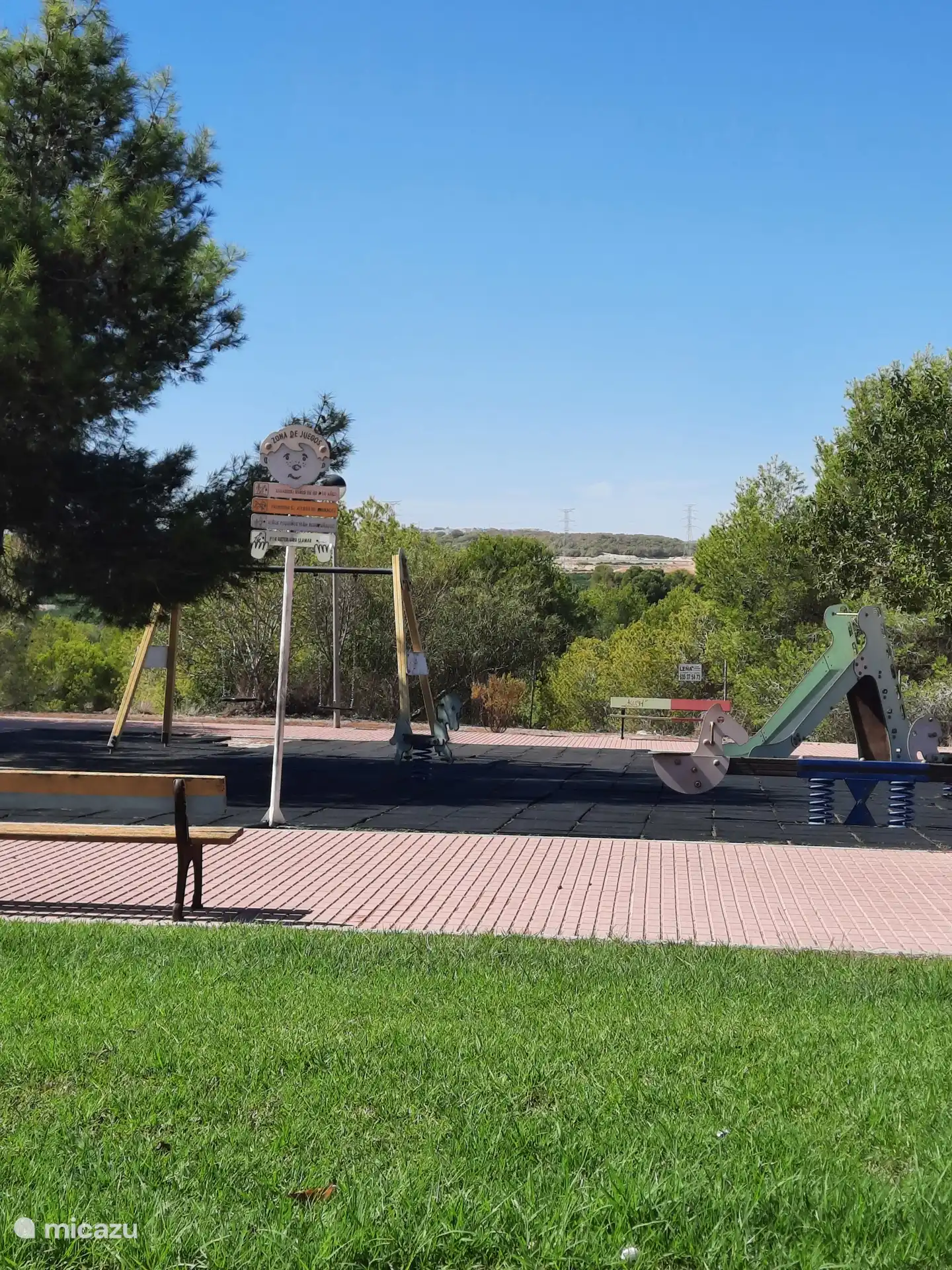 Diverse speeltuintjes op korte loopafstand