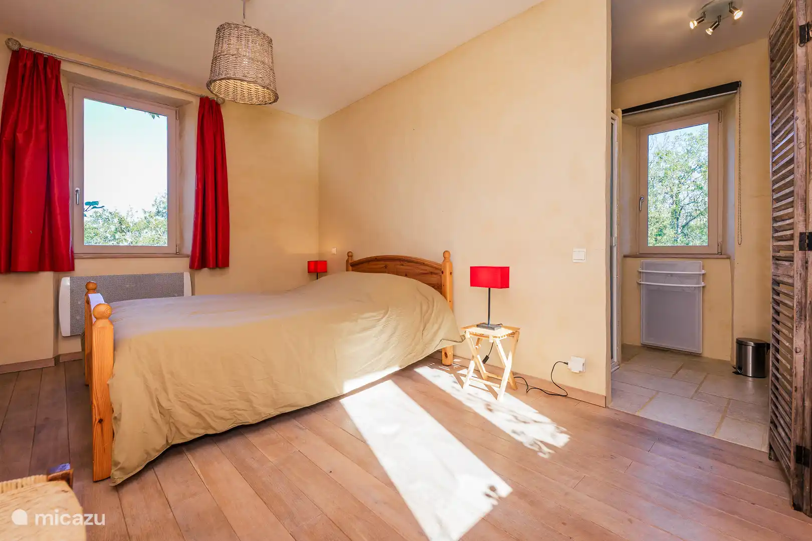 Das Schlafzimmer mit eigenem Bad