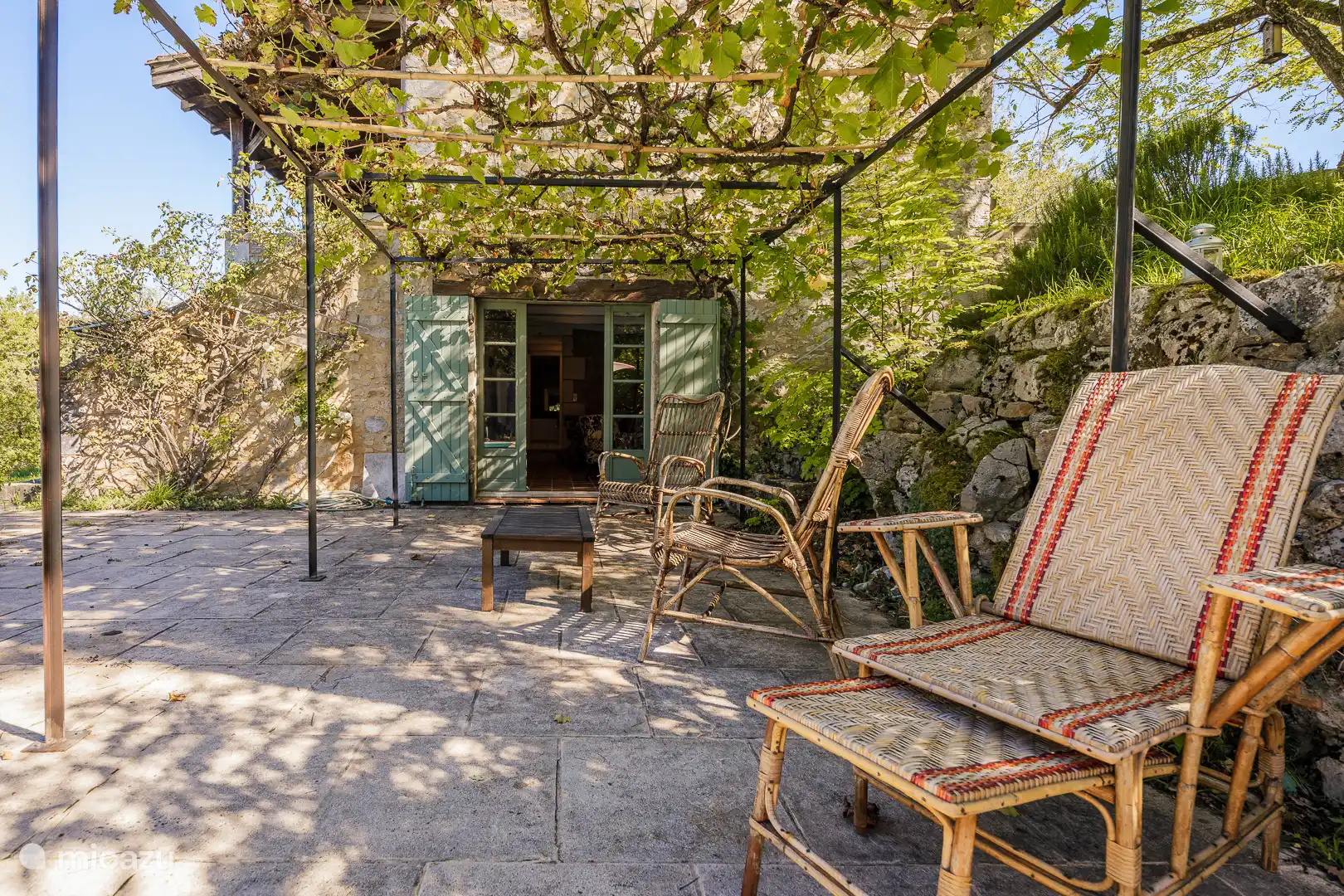 Die schattige Terrasse