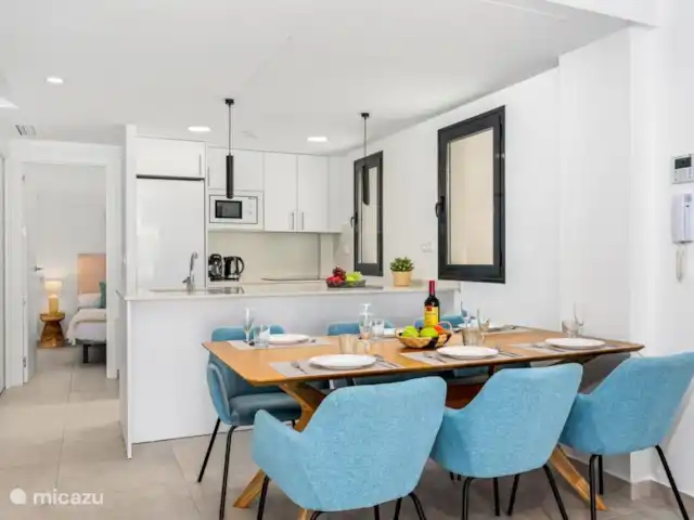 Location de Vacances Espagne, Murcia, Santiago de la Ribera, villa - Villa del Pescador Cuisine avec table à manger
