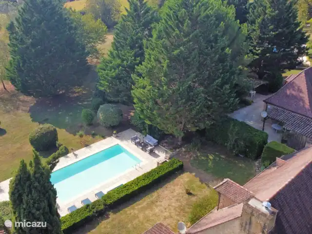 La Petite Borie en Francia, Dordoña, Trémolat - casa de campo / castillo La Petite Borie en Francia, Dordoña, Trémolat - casa de campo / castillo