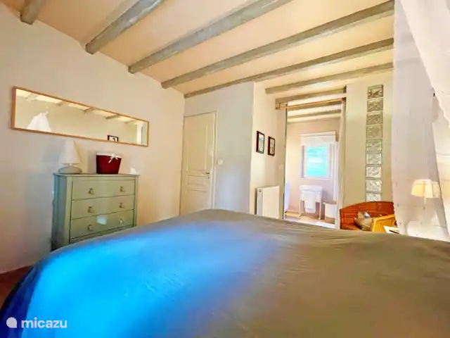 La Petite Borie en Francia, Dordoña, Trémolat - casa de campo / castillo Habitación doble