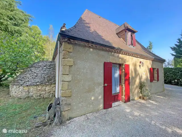 La Petite Borie en Francia, Dordoña, Trémolat - casa de campo / castillo Entrada de la casa