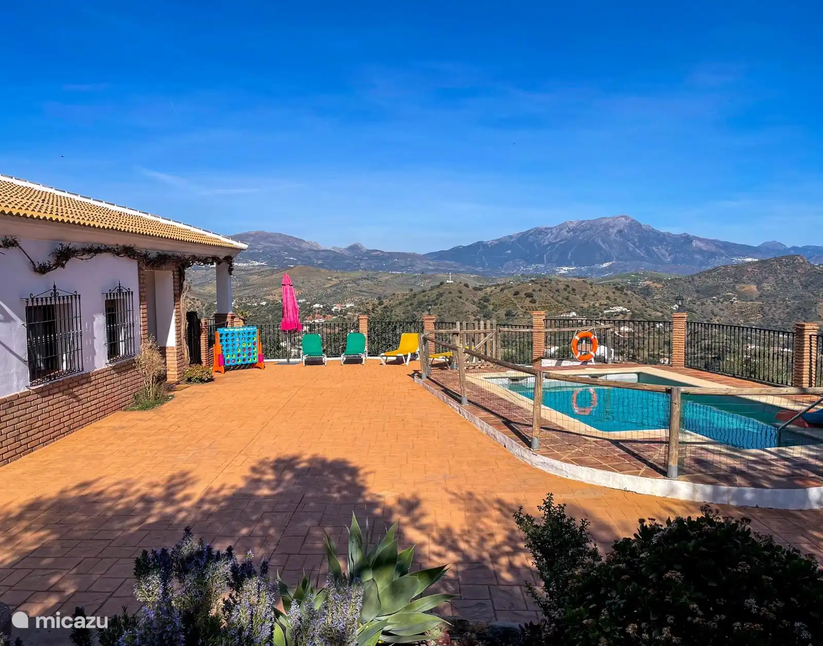 Die Außenseite vom Garten.