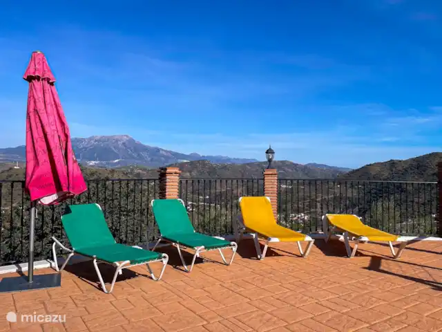 Le Mirador del Abuelo | Espagne, Costa del Sol, Comares - gîte / cottage Hamacs avec parapluie.