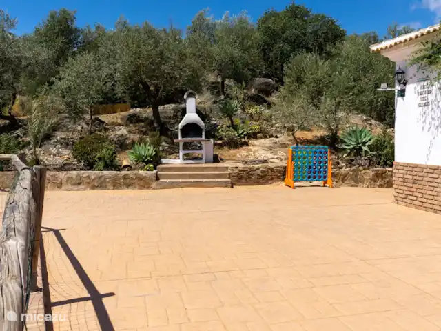 Le Mirador del Abuelo | Espagne, Costa del Sol, Comares - gîte / cottage Grand patio pour les repas et les plaisirs en plein air.