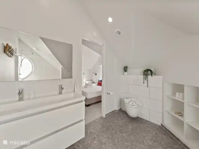 The Roof, appartement huren in Curaçao, Curacao-Midden, Willemstad - appartement Badkamer boven