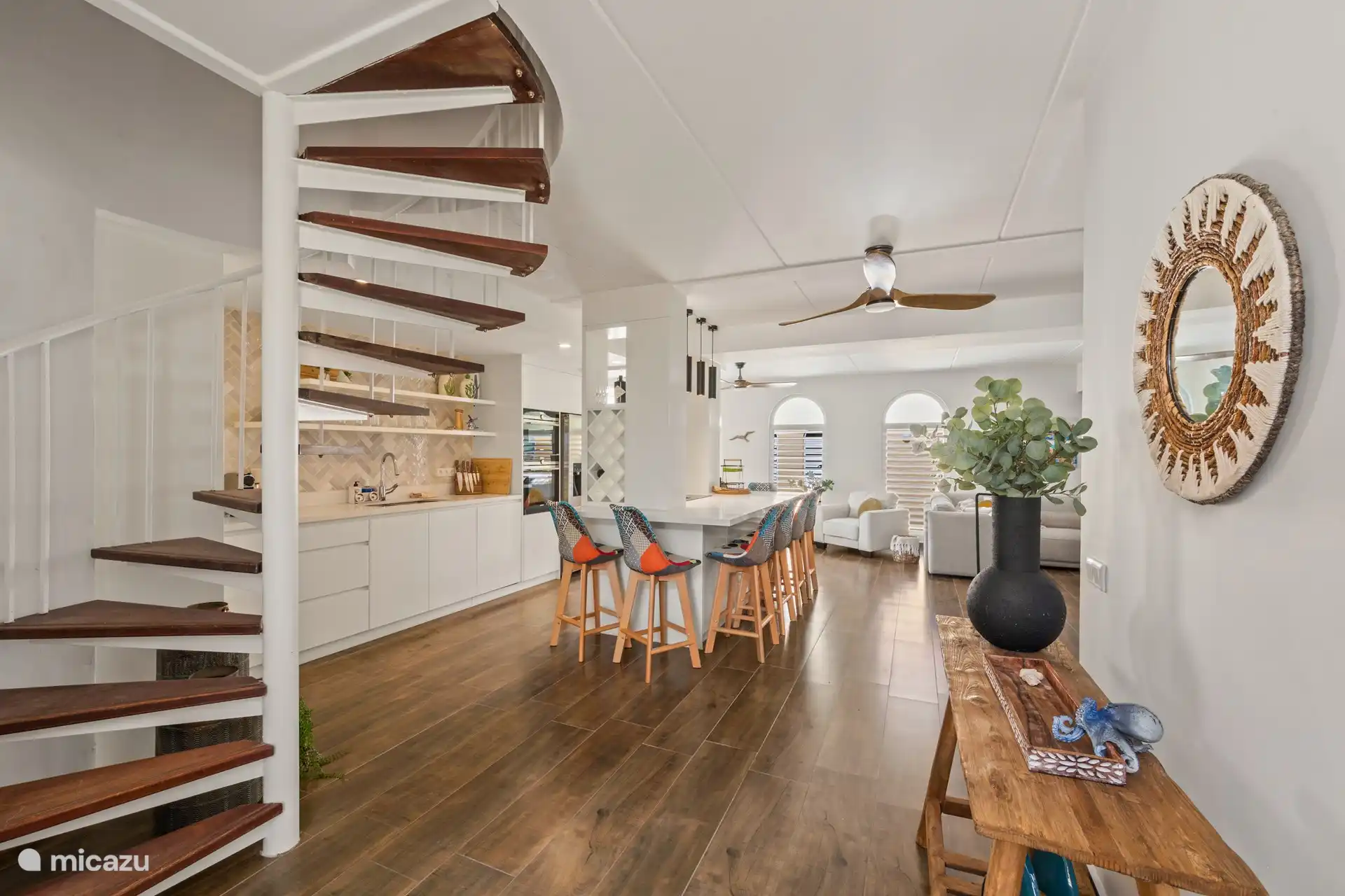 Vom Eingang aus gesehen