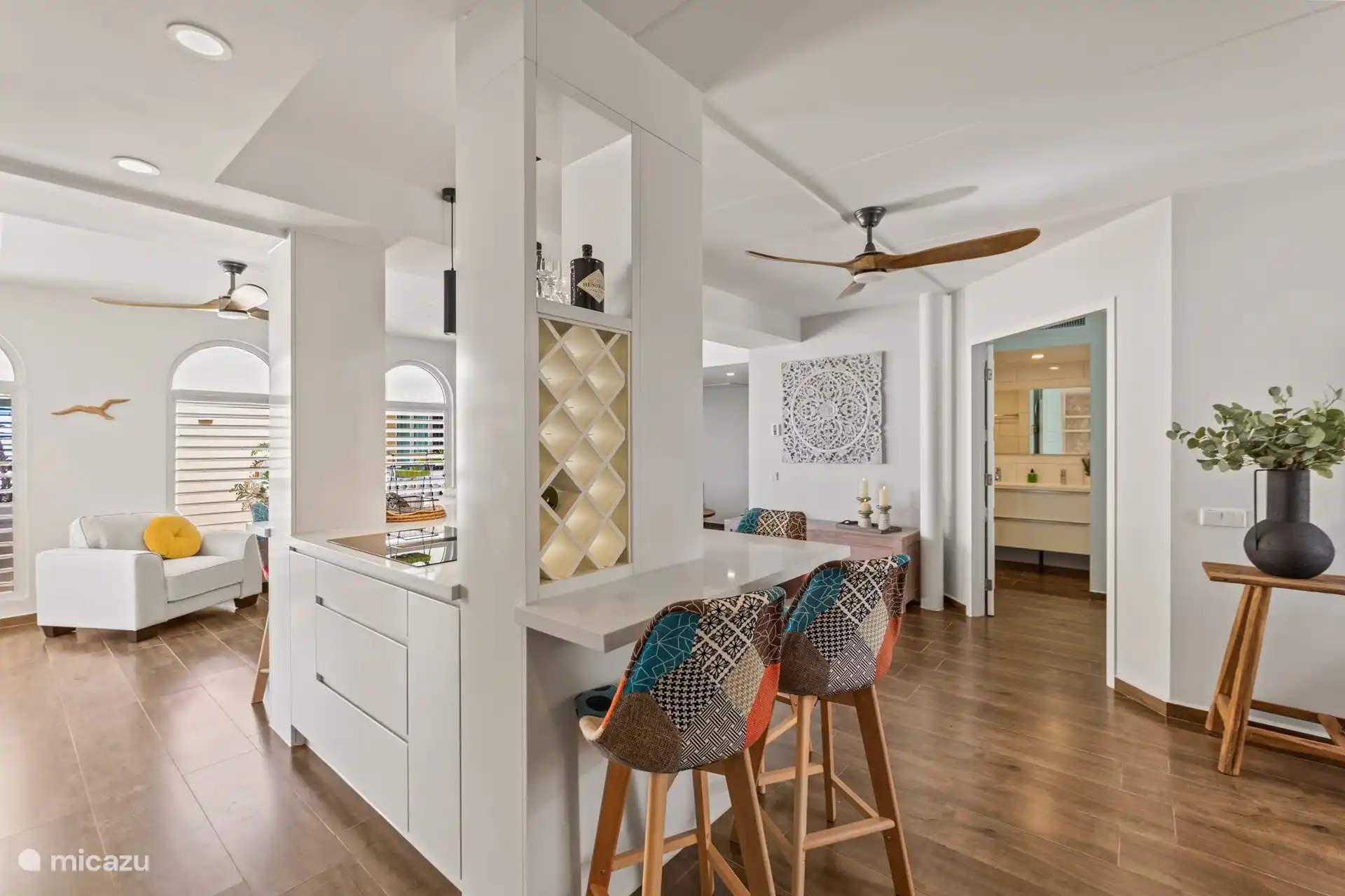 Offene Küche und Wohnzimmer