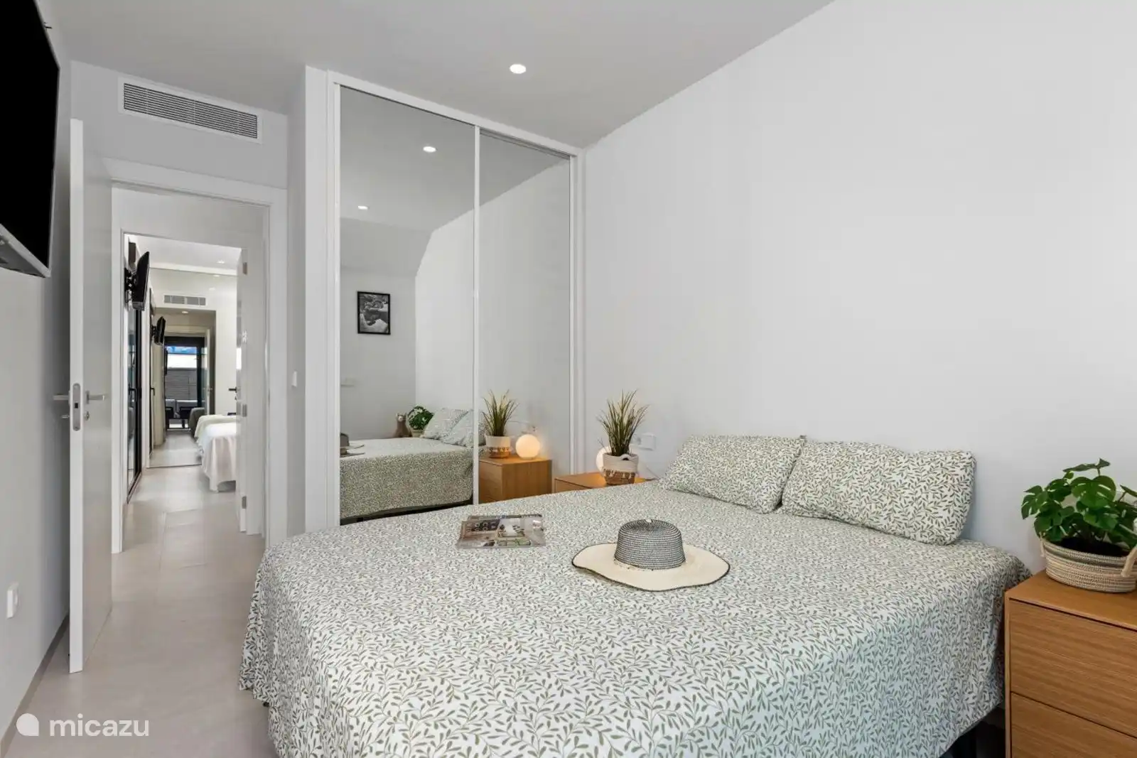 das Schlafzimmer für zwei Personen 