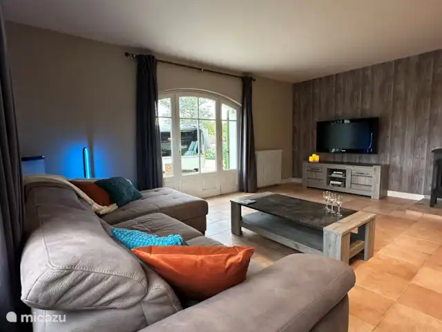 Location de Vacances France, Lot-et-Garonne, Paulhiac, maison de vacances - Domaine Quintèss - Maison Salon