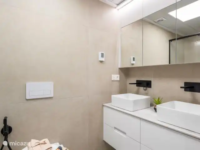 Appartement Elegance El Puerto | Espagne, Costa Cálida, Lo Pagán - appartement salle de bain avec toilettes, douche et lavabo