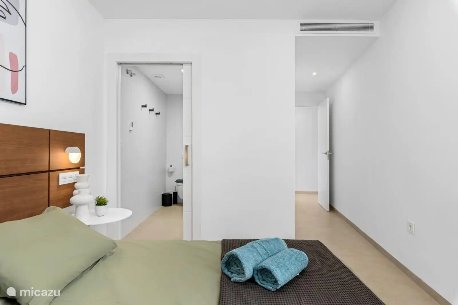 Zugang zum Bad und Flur