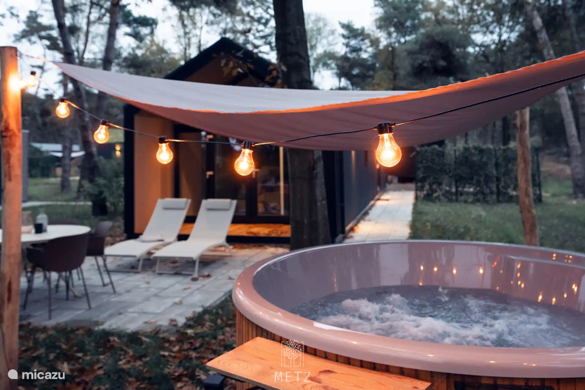 Sallandse Boslodge Whirlpool Louis in Niederlande, Overijssel, Haarle - Chalet