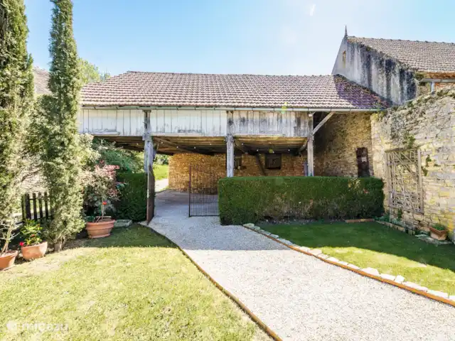 Lantisse | France, Dordogne, Degagnac - maison de vacances Arrière-cour