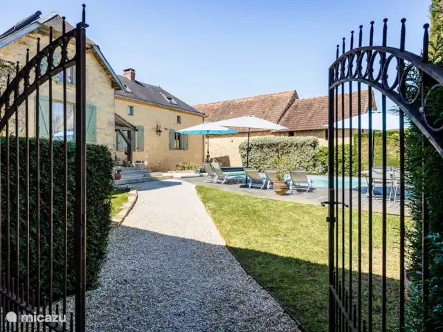 Lantisse | France, Dordogne, Degagnac - maison de vacances Entrée