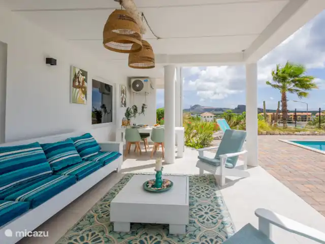 villa huren in Curaçao, Banda Ariba (oost), Vista Royal – Appartement Out of the Blue Veranda benedenverdieping