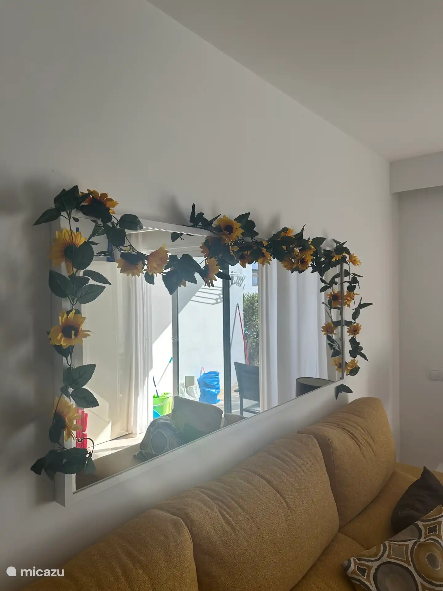 A Yana le encantan los girasoles y Van Gogh